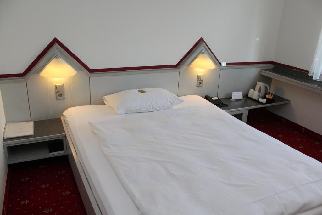 A.C. Hotel Hoferer Stoccarda Camera foto